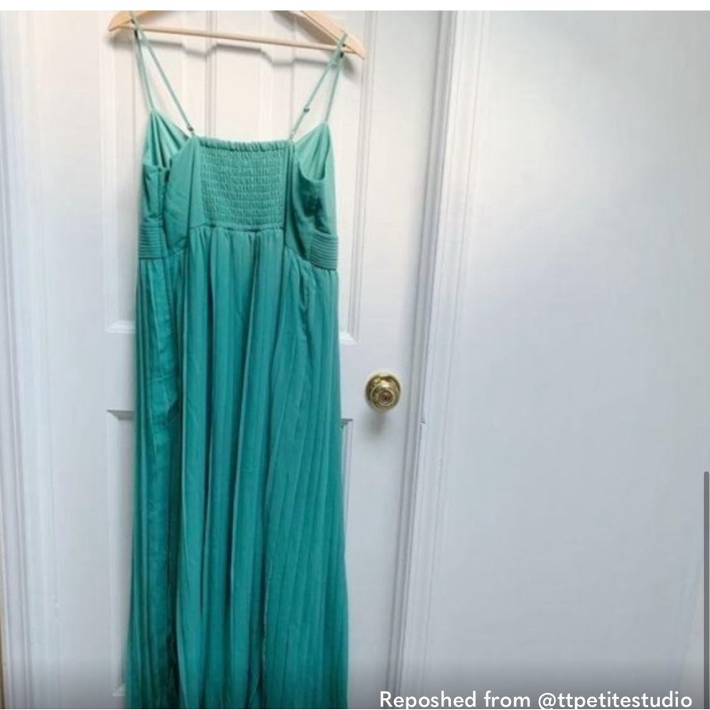 NEW ModCloth Flowy Pleated Maxi Dress In Sage M L - Picture 5 of 6